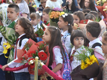 В класните стаи днес във Видинско влизат 8 700 ученика