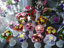 Цветята във Варна с рекордни цени за първия учебен ден