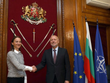 Министър Тагарев и посланикът на Словения обсъдиха сътрудничество в подготовката на военни кадри