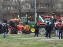 Протести блокират пътища край Пловдив