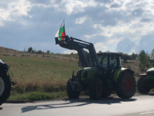 МВР с актуална информация за затворени пътища в страната заради блокади на земеделци