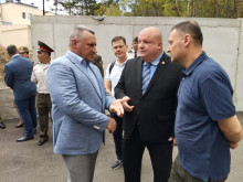 Областният управител Маринчо Христов бе сред почетните гости, по случай 100годишния юбилей на МБАЛ-Сливен, към ВМА-София