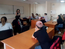 Криейтив специалист запозна студенти от Свободния университет с новостите в дизайна във Варна