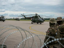 Минск: Полски хеликоптер многократно е навлязъл във въздушно прос...