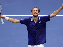 Медведев стигна полуфинал на тенис турнира в Пекин
