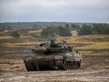 Огнен дебют: Как се представят западните танкове Leopard, Abrams и Challenger в Украйна и с какво Русия ги унищожава