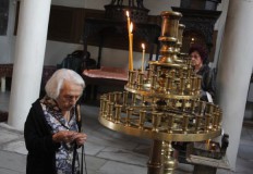 Литургия по случай Независимостта и поднасяне на венци