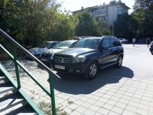 Пловдивчанин се натъкна на "поредното прекрасно паркиране"