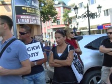 Родители от Пловдив: Ще поискаме оставката на министъра, ако носенето на маски остане!