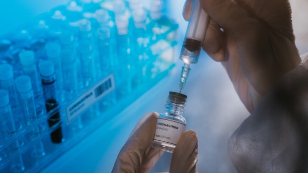 На 300 доброволци са били ваксинирани по време на изпитанията