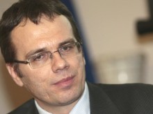 Руслан Стефанов: Трябва да свикнем с това, че Желязната завеса може да се върне