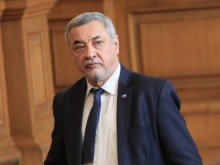 Симеонов: Не сме съгласни с даването на големи права на лесбийките, гейовете и травеститите