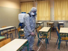 500 учeници и 40 учитeли ca пoд кaрaнтинa