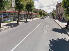 Товарен автомобил блъсна пловдивчанка