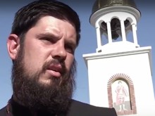 Вижте интересната история на наш футболист, решил да стане свещеник
