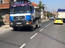 Инвеститор спасява Първенец от камионите и от рухване на моста