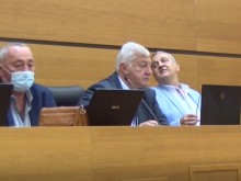 Кметът оттегли предложението за новия заем