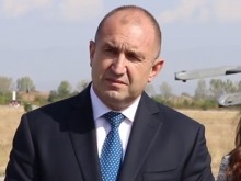 Румен Радев коментира в Графа горещия шпионски скандал