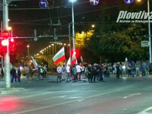 Пловдивчанка скочи на протестиращите: Стига вече! Навън сме от сутринта и не можем да се приберем