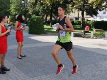 Спринтиращи по Главната младежи смаяха пловдивчани