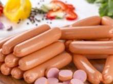 Разкриха какво всъщност има в българските кренвирши
