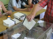 Освободиха от наказателна отговорност член на СИК, гласувал два пъти на изборите за Европейски парламент
