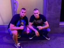 Синът на Деси Слава се забавлява в публичен дом