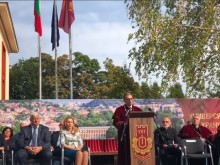 Проф. Моллов: Дано един ден наши студенти да управляват компании като Nestle и Coca-Cola