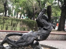 Брутално посегателство над символ в центъра на Варна