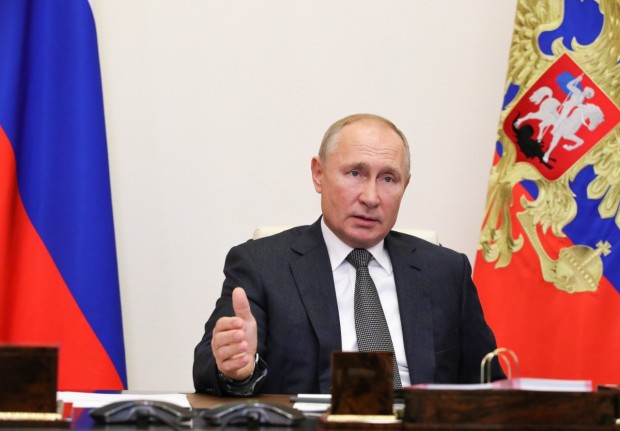 Руският президент Владимир Путин покани външните министри на Армения и