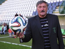 Лекари се борят за живота на футболната легенда Паненка