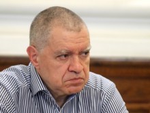 Проф. Константинов: Стотици хиляди българи може да не упражнят правото си на вот
