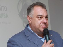 Ненков: При 7 случая държавата е затворена, при 700 - не! Добре че не съм министър