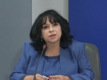 Петкова: Не правим реверанс към САЩ заради "Турски поток"