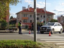Шофьор на джип блъсна велосипедист