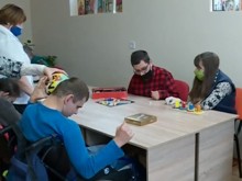 Обмислят повишаване на заплатите в социалните услуги