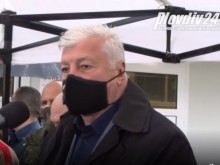 Кметът на Пловдив: Не ходете по нощни заведения!