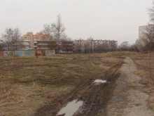 Изграждат паважни алеи в "Централен"