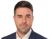 Градевски спипан, докато се качва в луксозния си "Мерцедес" след дискотека