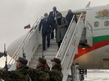 Радев под карантина!
