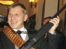Агресивен и много изнервен бивш военен нападна общински служител