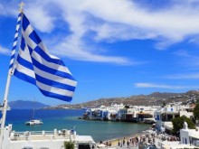 Вечерен час в голяма част от Гърция, маските на открито стават задължителни