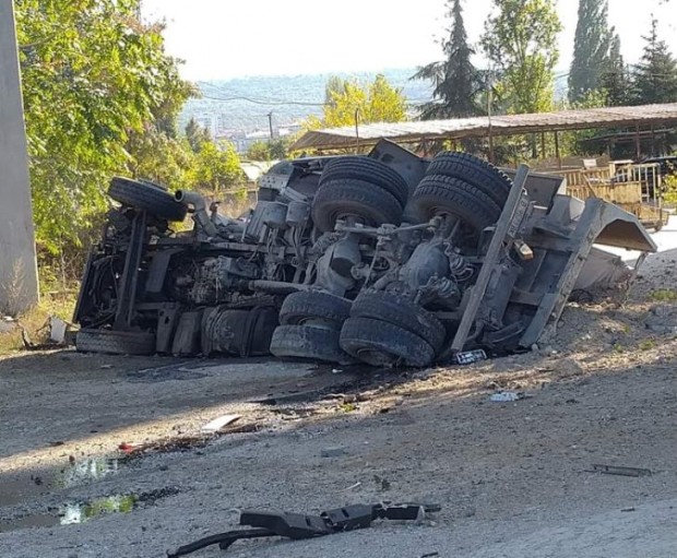 Виждам те КАТ Варна
Както Varna24 bg съобщи вчера камион падна от Аспаруховия