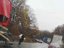 Двама загинали и петима пострадали в катастрофа