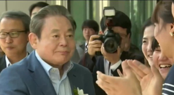 Президентът на Samsung Ли Кун хи почина днес на 78 годишна възраст обяви