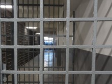 Млад мъж нападна възрастен дядо за 95 лв., ще чака дело в ареста