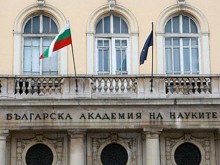 Вижте мнението за пандемията и мерките на едни от най-големите умове у нас
