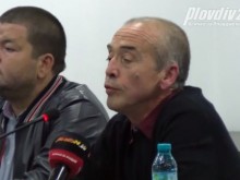 Мангъров: Това е медицински фашизъм, животът продължава!