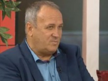 Проф. Темелков: Вероятно ще се стигне до там, че да се настаняват пациенти по коридорите