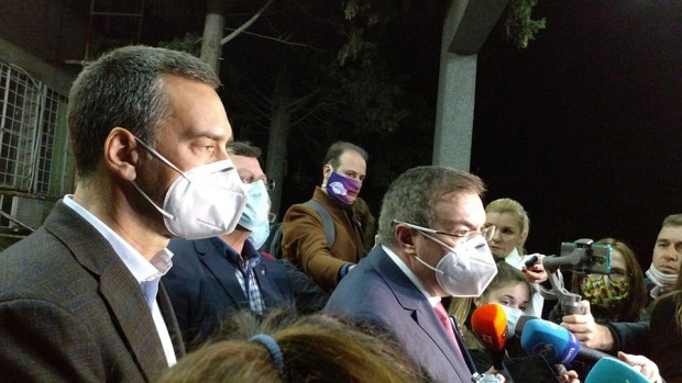 Burgas24 bg
Днес в Бургас на брифинг с медиите здравният министър